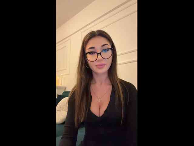 Modella: IvyyXOXO