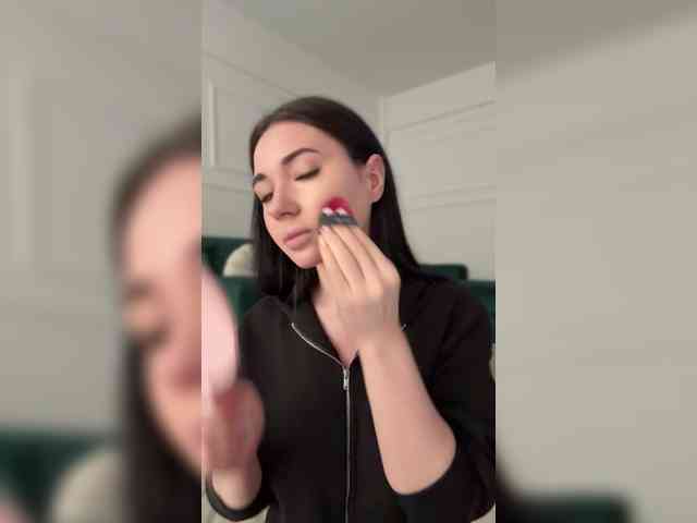 Modella: IvyNoirr
