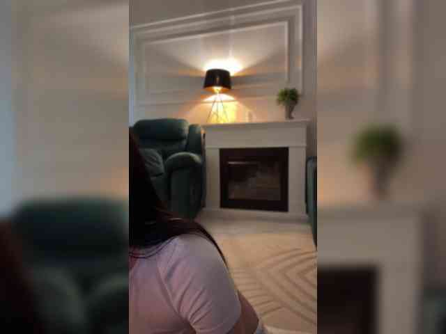 IvyNoirr webcam