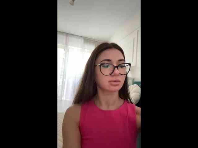 IvyNoirr webcam