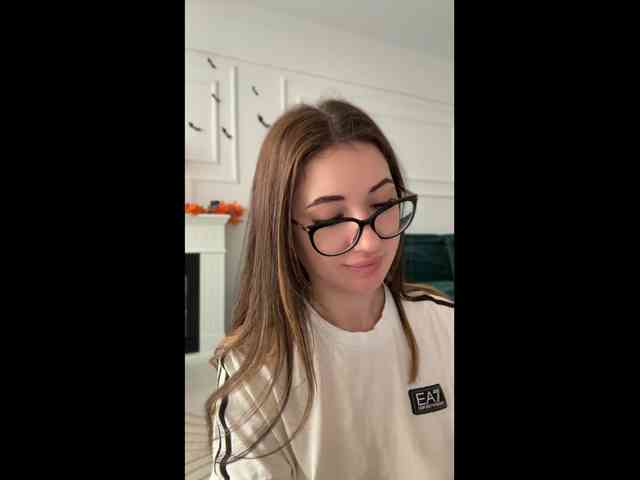 ivyyxoxo's live room