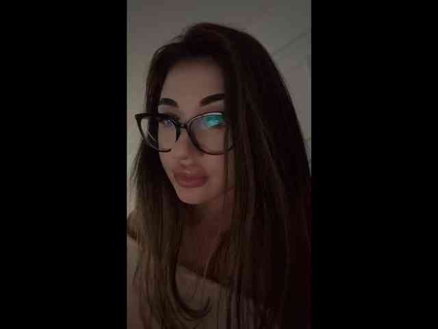 IvyyXOXO webcam