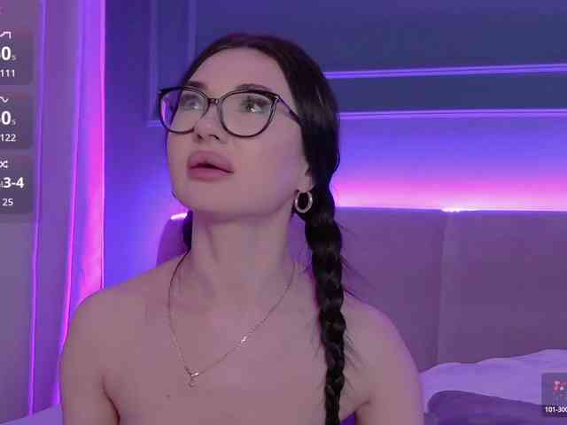 IvyNoirr webcam