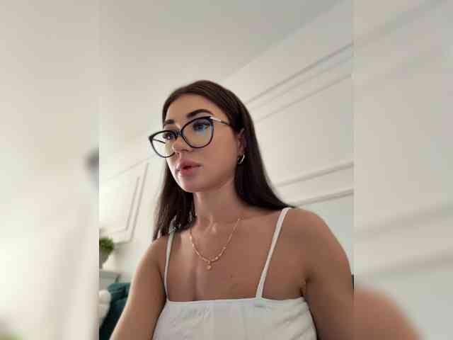 IvyNoirr webcam