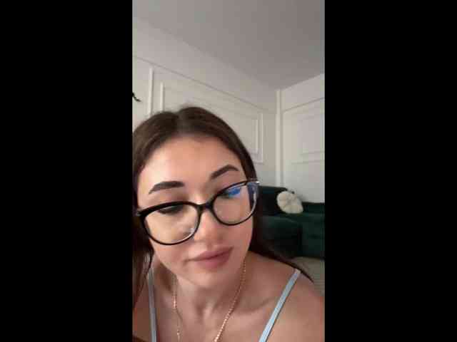 Modella: IvyyXOXO