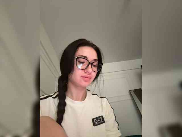 IvyNoirr webcam