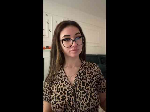 IvyyXOXO webcam