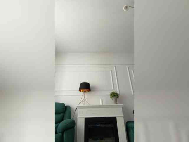 IvyNoirr webcam