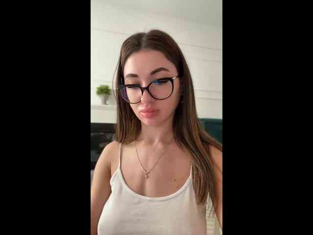 Modella: IvyyXOXO