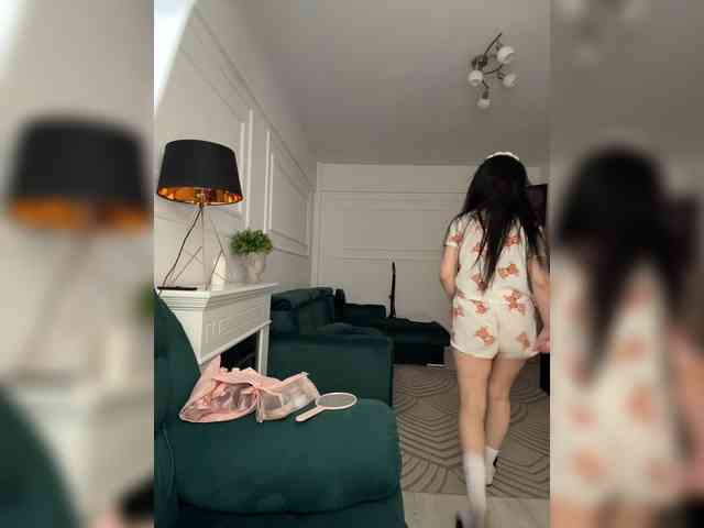 IvyNoirr webcam