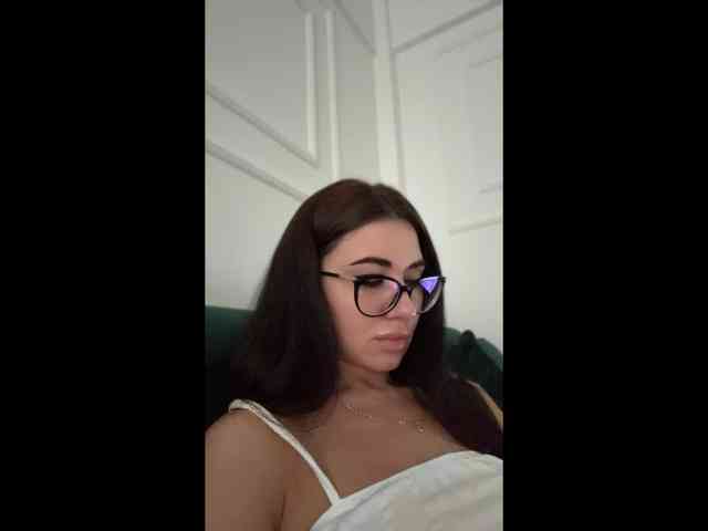 IvyNoirr webcam