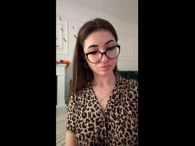 IvyyXOXO webcam