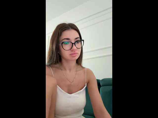 Chiaralovee Chiaralovee