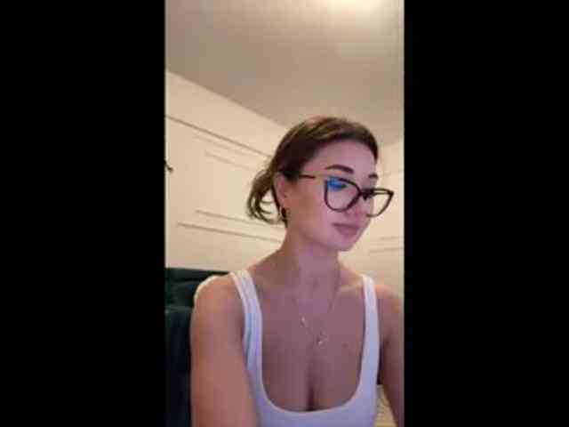 Modella: IvyyXOXO
