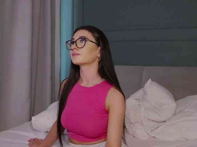 IvyNoirr webcam