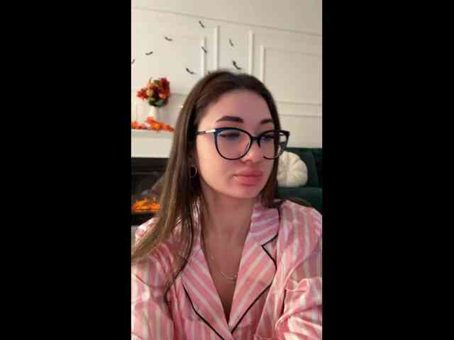 IvyyXOXO webcam
