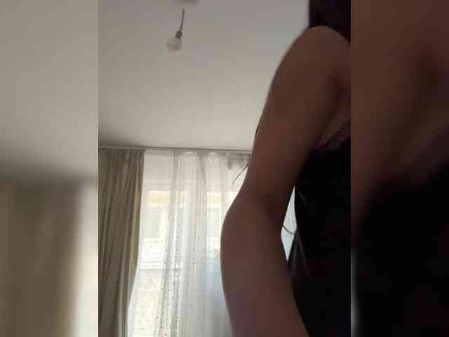 IvyNoirr webcam