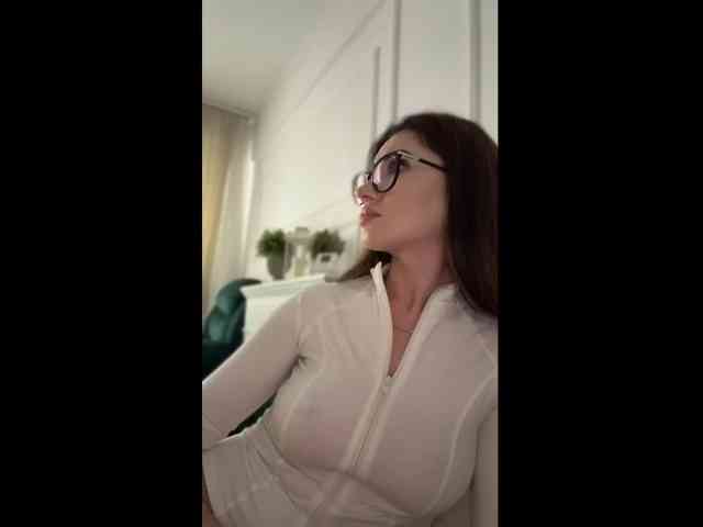 IvyyXOXO webcam