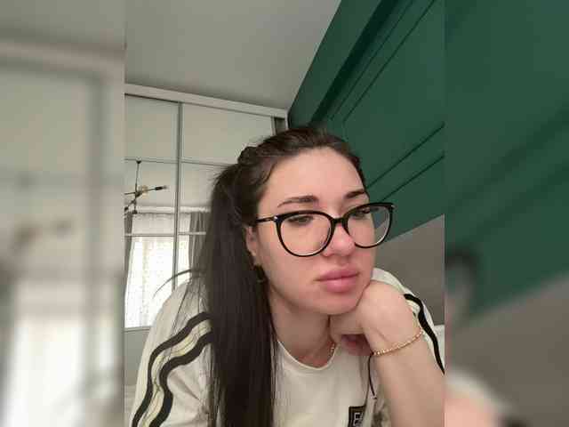 IvyNoirr webcam