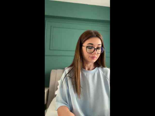 IvyyXOXO webcam