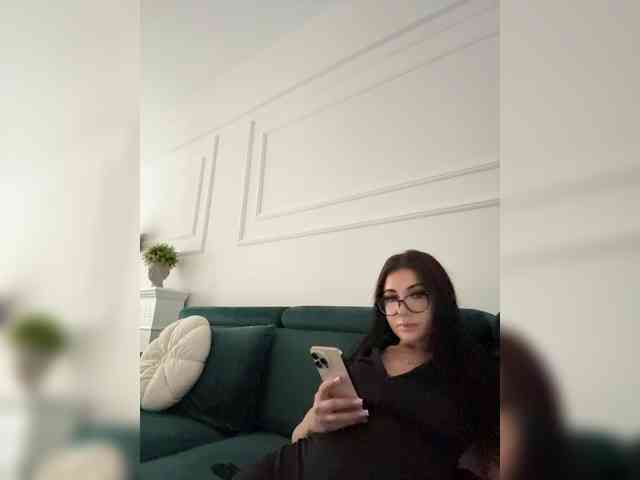 ivynoirr's live room