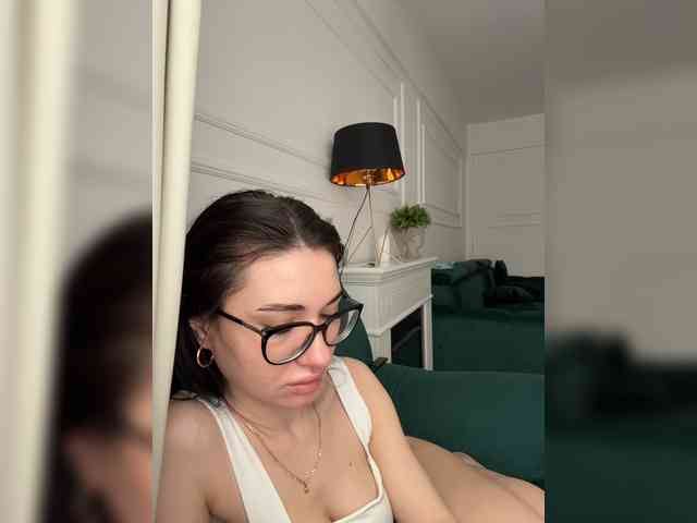 IvyNoirr webcam
