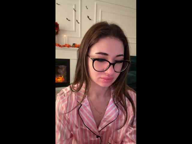 IvyyXOXO webcam