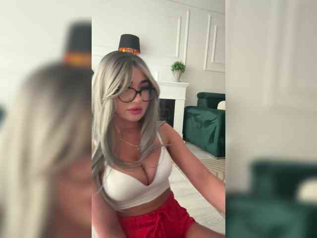 IvyNoirr webcam