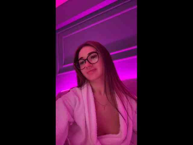 Modella: IvyyXOXO