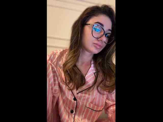 IvyyXOXO webcam