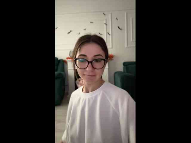 Modella: IvyyXOXO