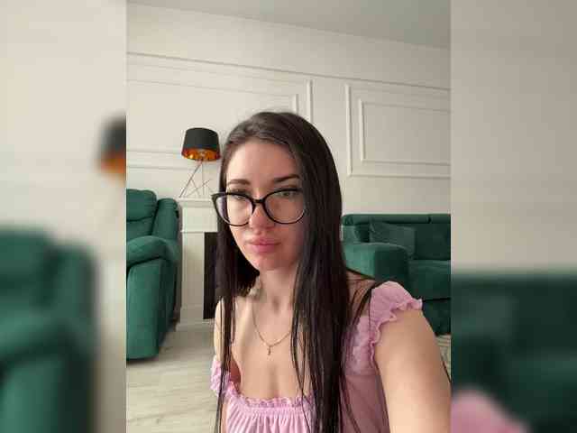 IvyNoirr webcam