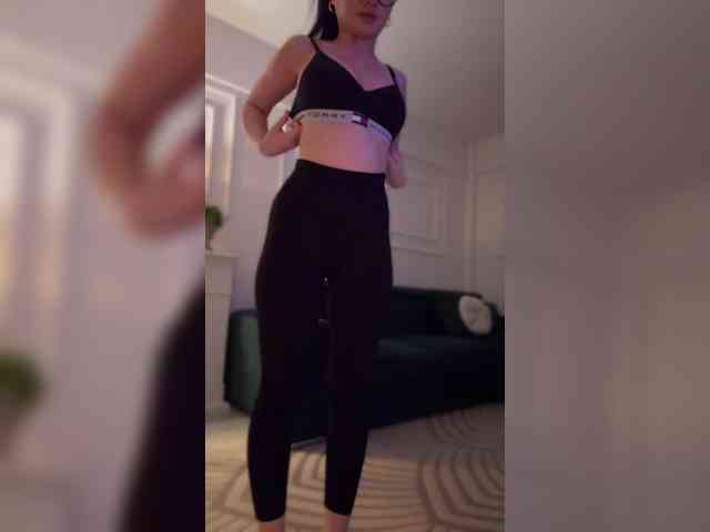 IvyNoirr webcam