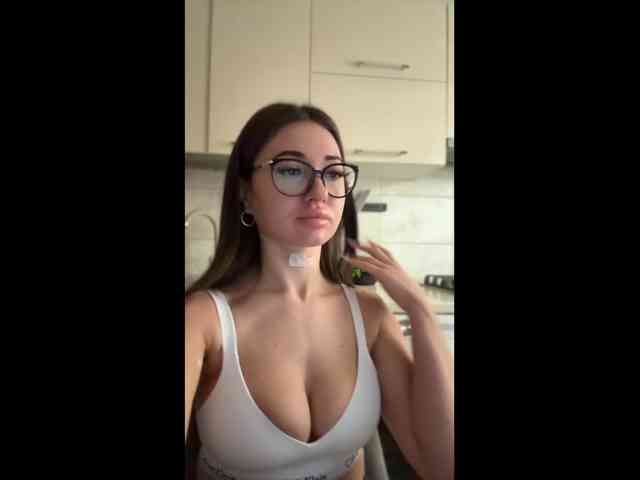 IvyyXOXO webcam
