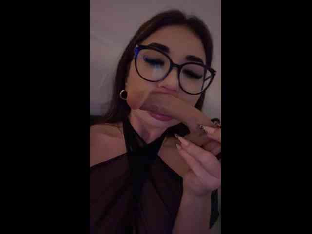 Modella: IvyyXOXO