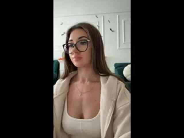 IvyyXOXO webcam