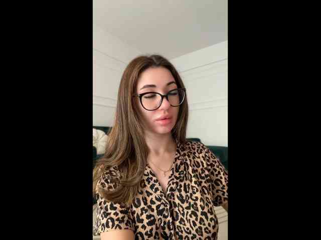 IvyyXOXO webcam