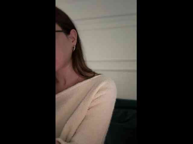 IvyyXOXO webcam