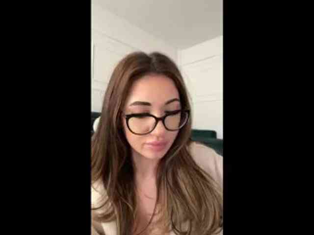 IvyyXOXO webcam