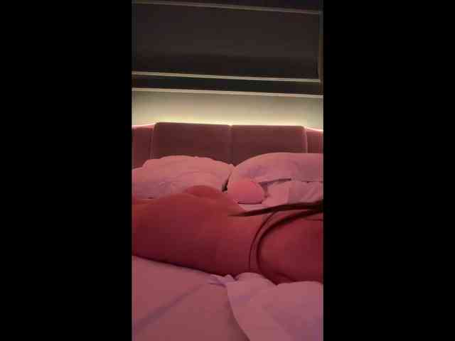IvyNoirr webcam