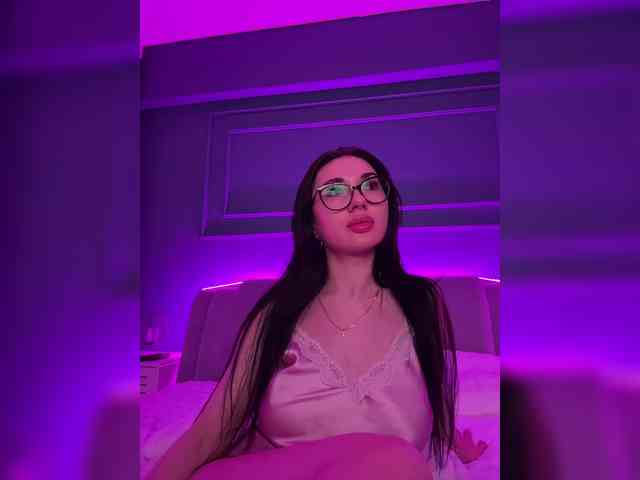IvyNoirr webcam