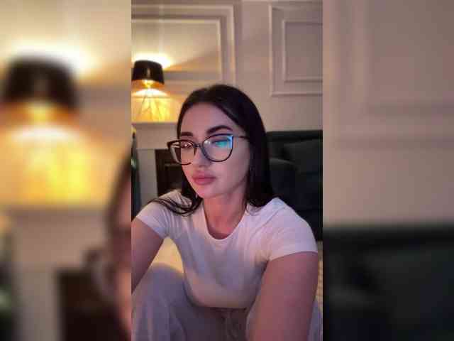 IvyNoirr webcam