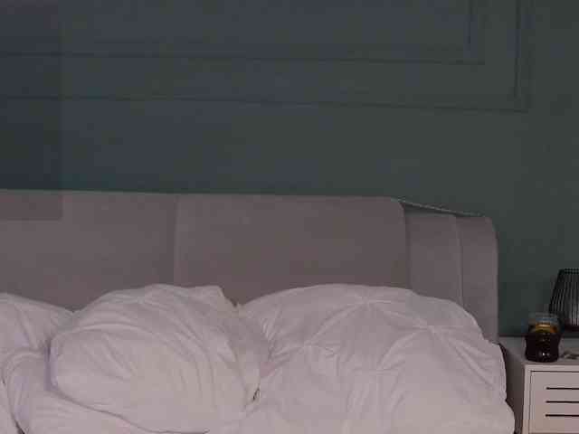 IvyNoirr webcam