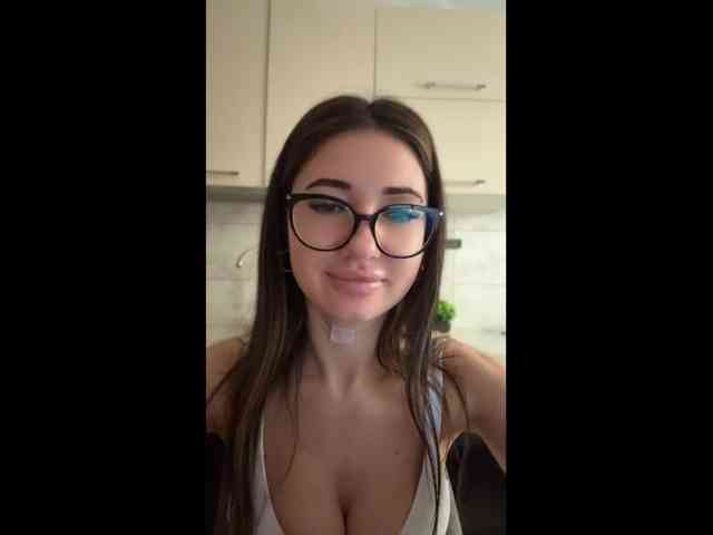 IvyyXOXO webcam