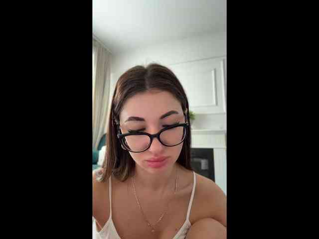 IvyyXOXO webcam