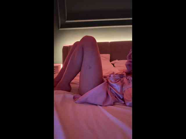 IvyNoirr webcam