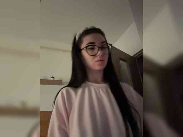IvyNoirr webcam