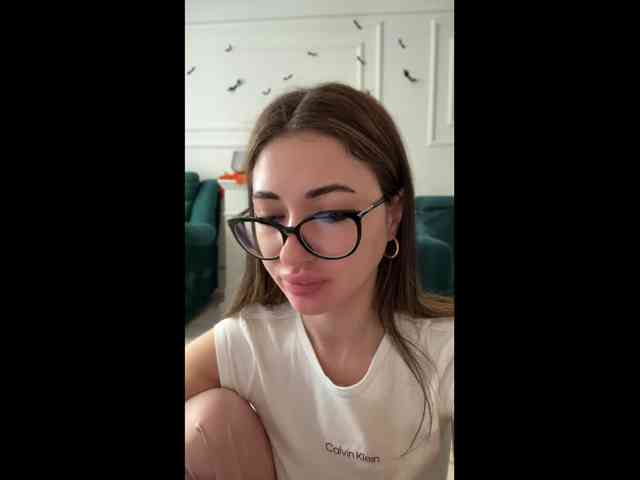 Modella: IvyyXOXO