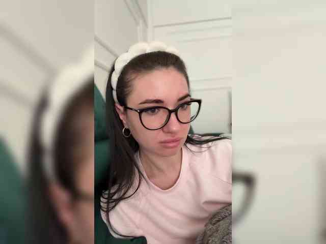 IvyNoirr webcam
