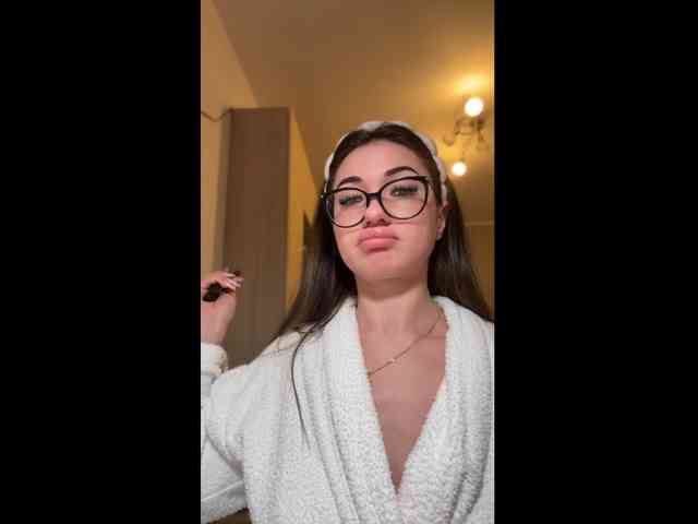 Modella: IvyyXOXO